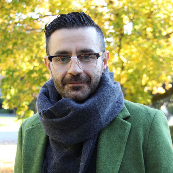 عکس خواننده شاهین